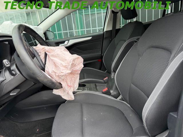 FORD Focus 1.5 TDCi 120 CV INCIDENTATA