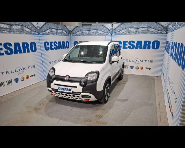 FIAT New Panda 1.0 firefly hybrid Cross s&s 70cv 5p.ti