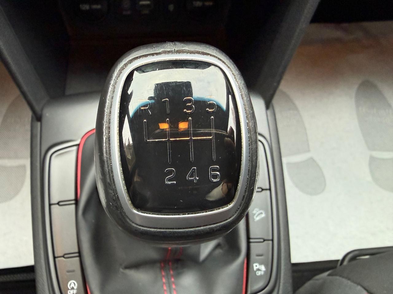 Hyundai Kona 1.0 T-GDI Xpossible - Neopatentati