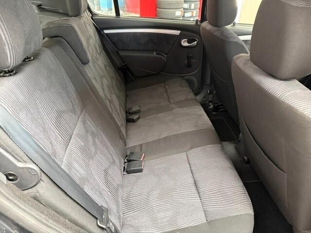 Dacia Sandero 1.4 8V GPL Ambiance