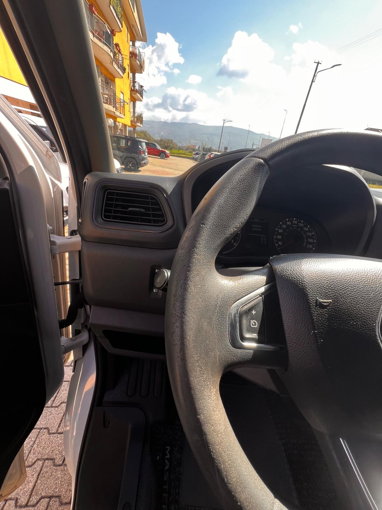 Renault Master T28 2.3 dCi 180 PC-TN Furgone Energy Ice