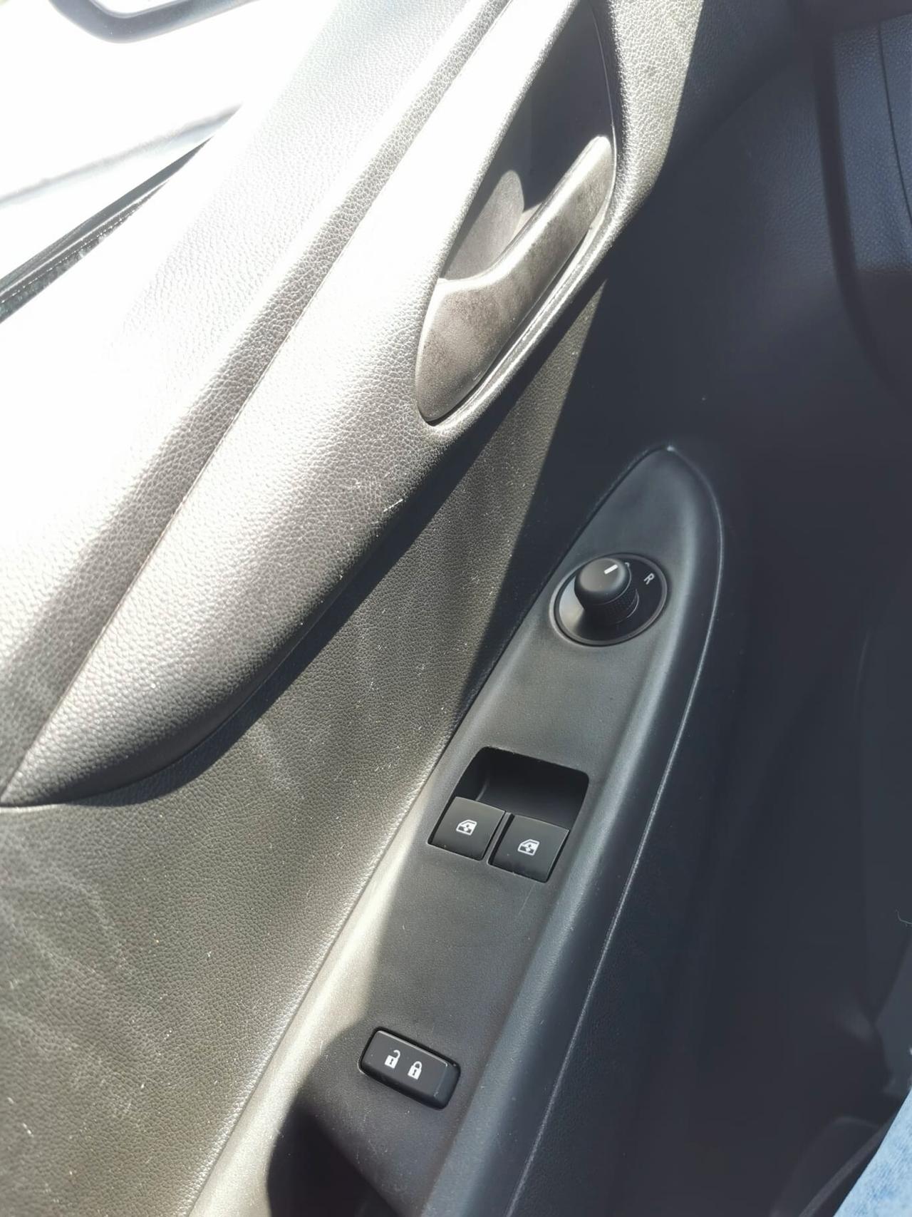 Opel Karl 1.0 75 CV N-Joy - 2016