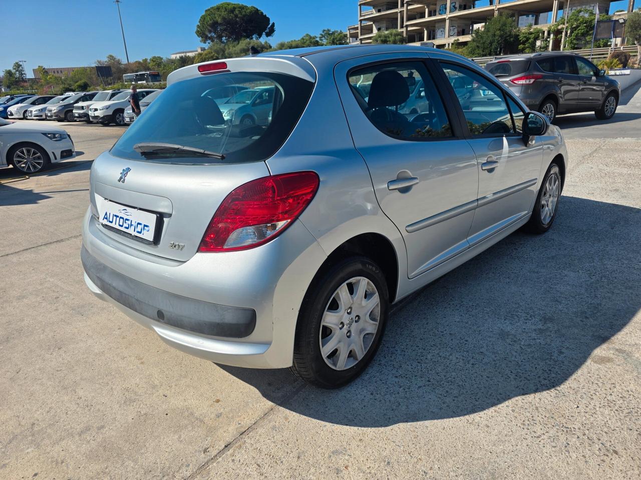 Peugeot 207 1.4 8V 75CV Energie