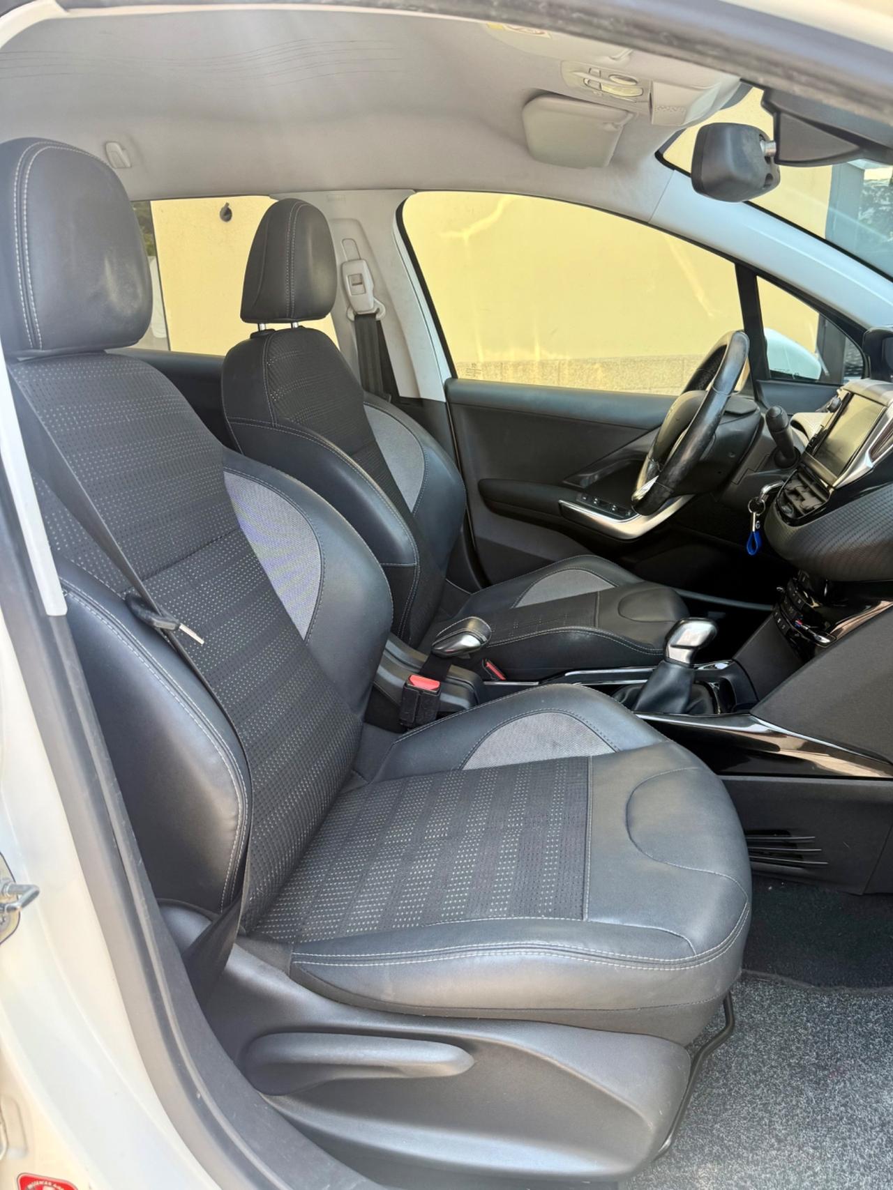 Peugeot 2008 BlueHDi 100 Allure