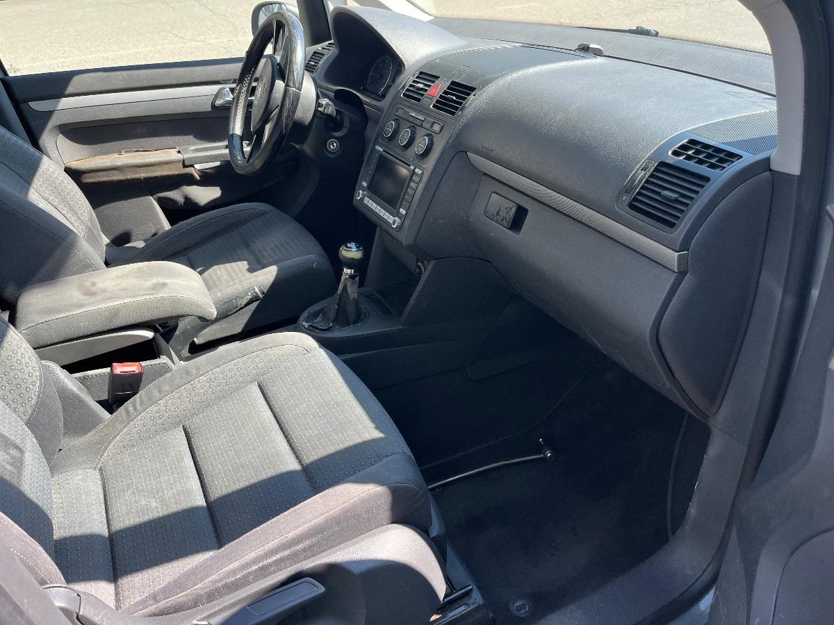 VOLKSWAGEN Touran TDI 101CV Trendline