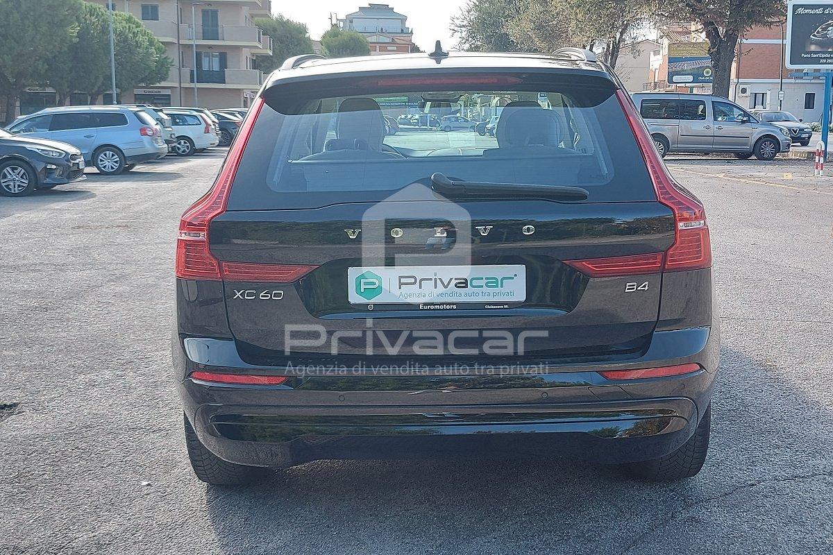 VOLVO XC60 B4 (d) automatico Core