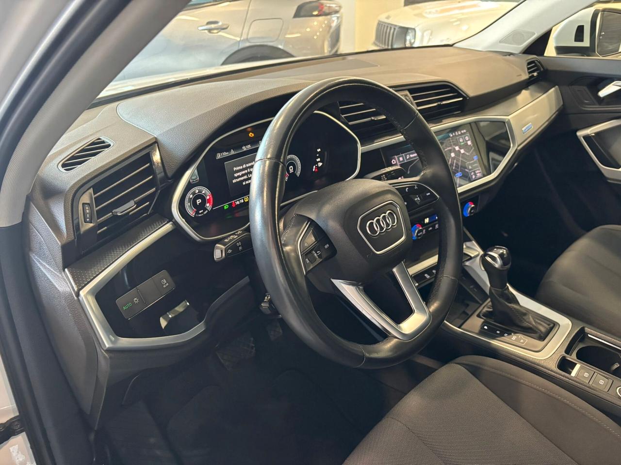 Audi Q3 35 TDI S tronic Business
