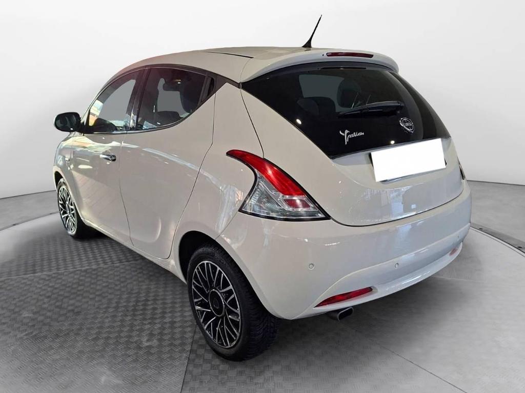 Lancia Ypsilon 5 Porte 1.2 Ecochic Silver