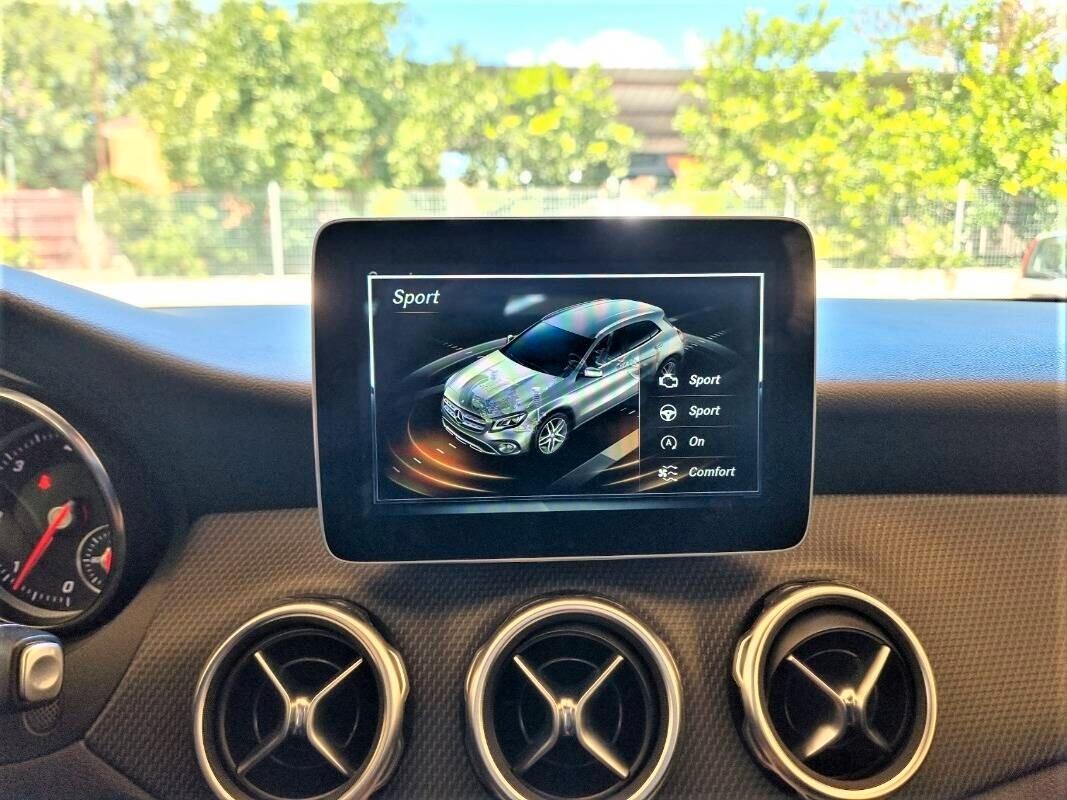 Mercedes-benz GLA 220 d Automatic 4Matic Business