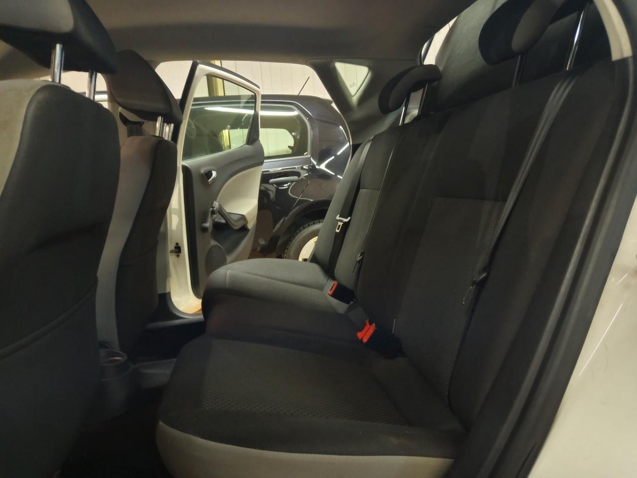 Seat Ibiza 1.4 TDI 75 CV CR 5p. Ok neopatentati