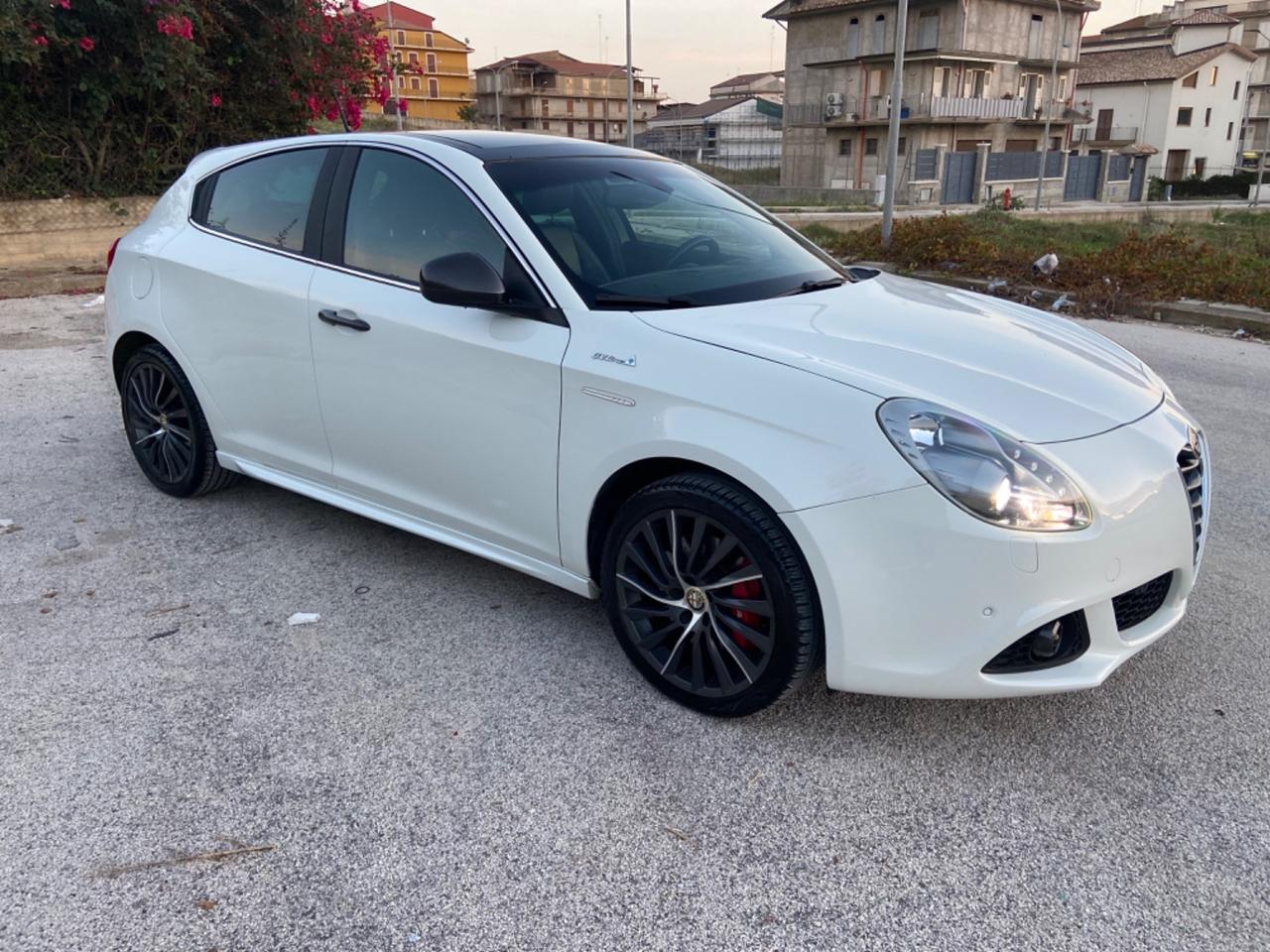 Alfa Romeo Giulietta 2.0 JTDm-2 150 CV Quadrifoglio 2015