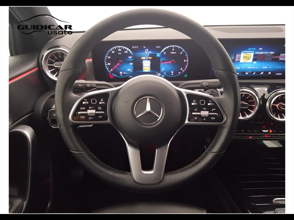 Mercedes-Benz Classe A - W177 2018 - A 180 d Sport auto