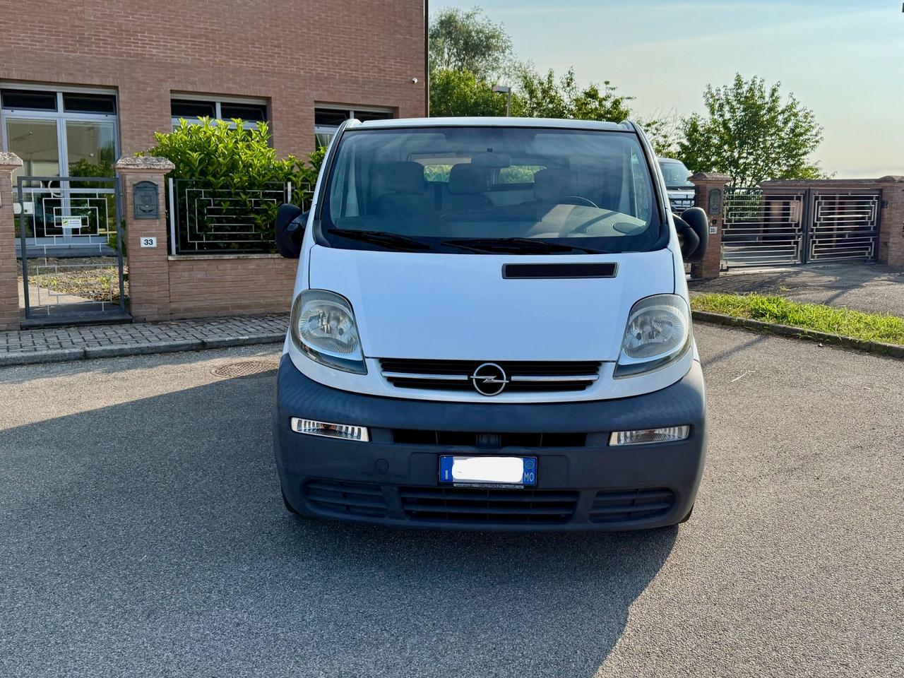Opel Vivaro Renault Trafic 1.9 dci