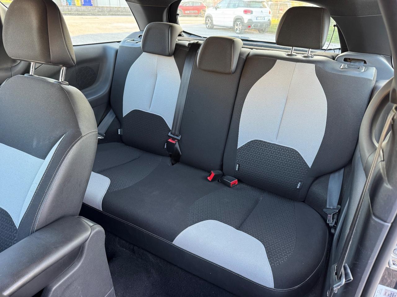 DS3 3 1.4 diesel 2012 Automatico