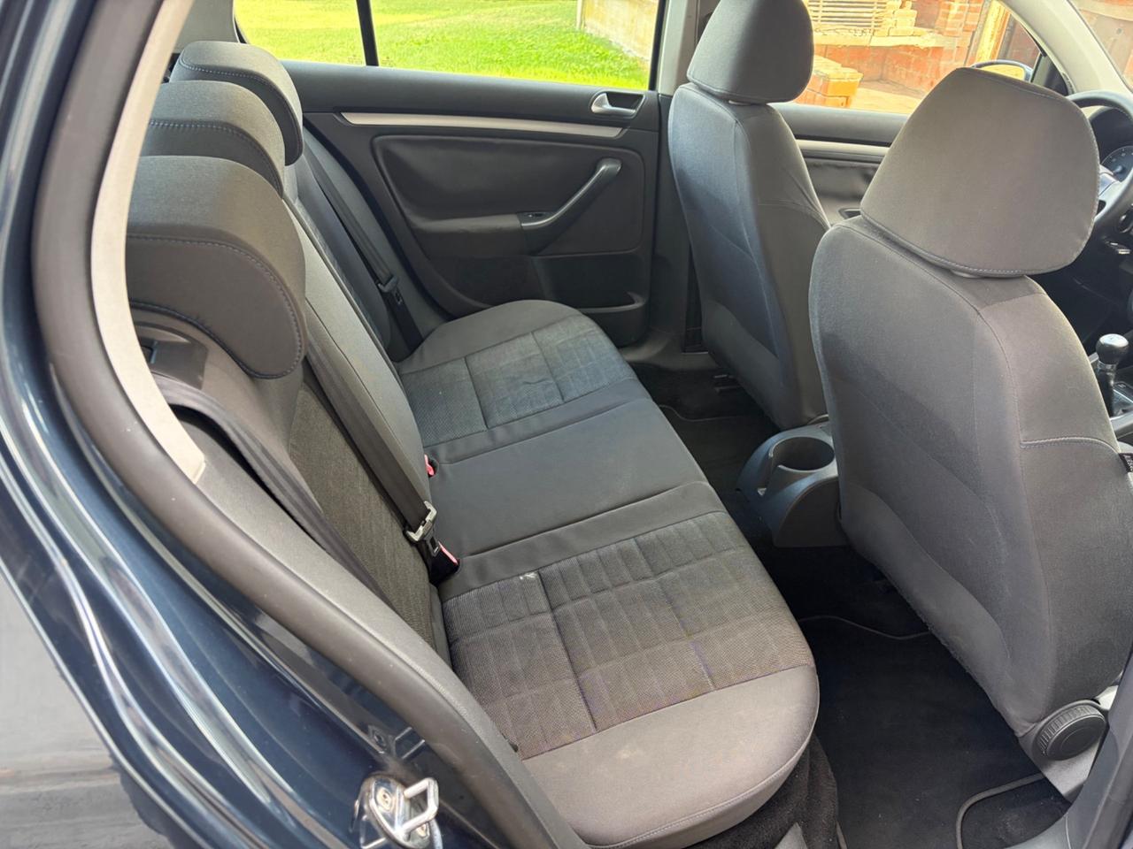 Volkswagen Golf 1.6 GPL