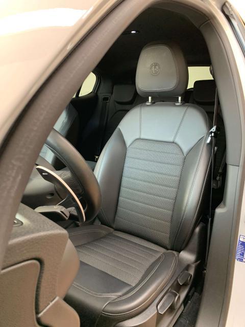 Alfa Romeo Stelvio Stelvio 2023 2.0 t Sprint Q4 280cv auto