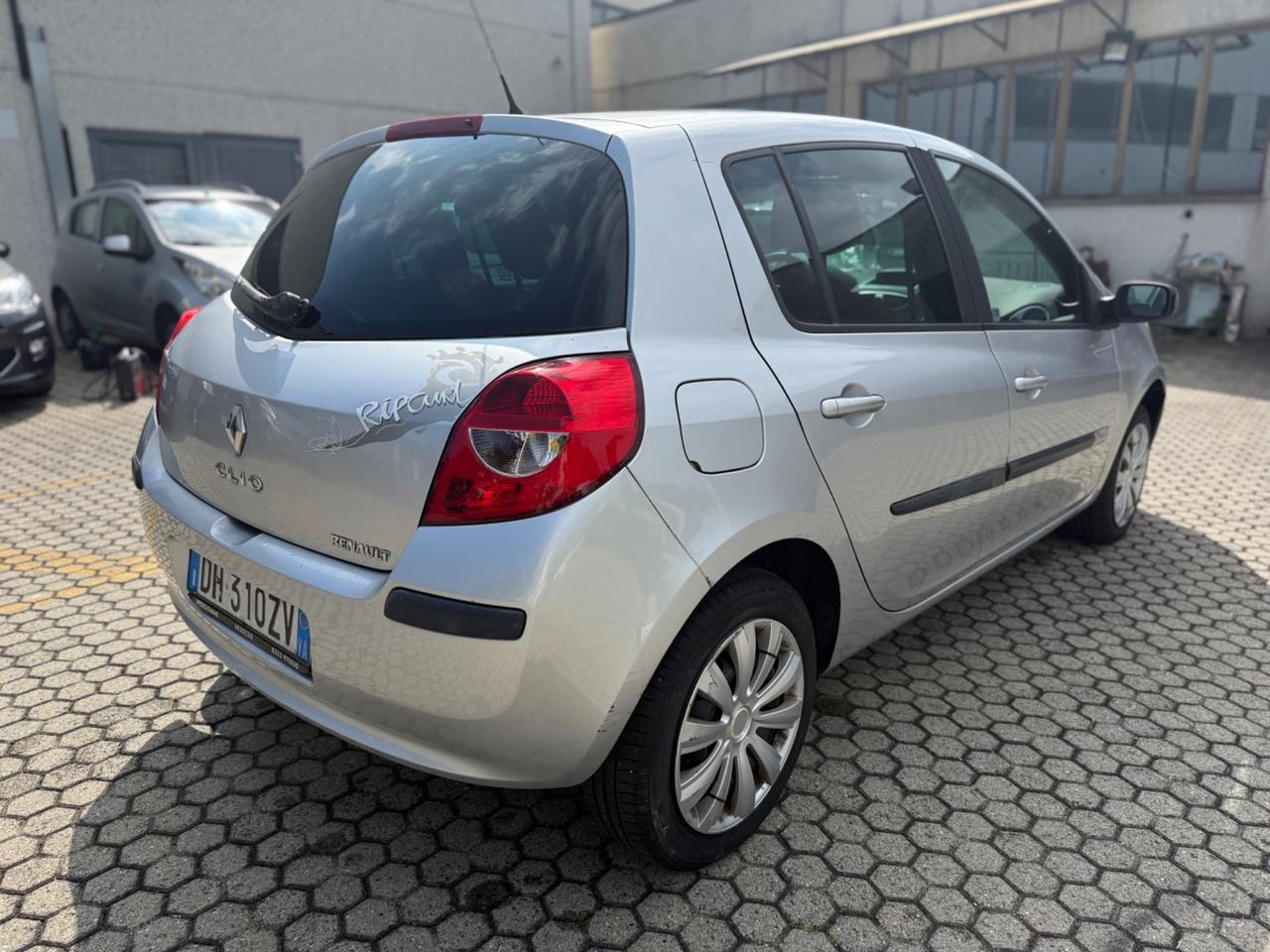 Renault Clio 1.2 16V 5 porte Rip Curl