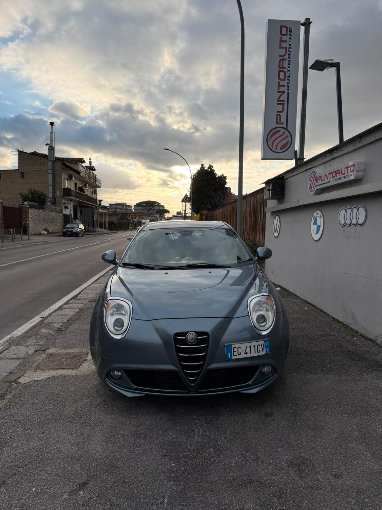 Alfa Romeo MiTo 1.6 JTDm-2 S&S Distinctive Sport Pack