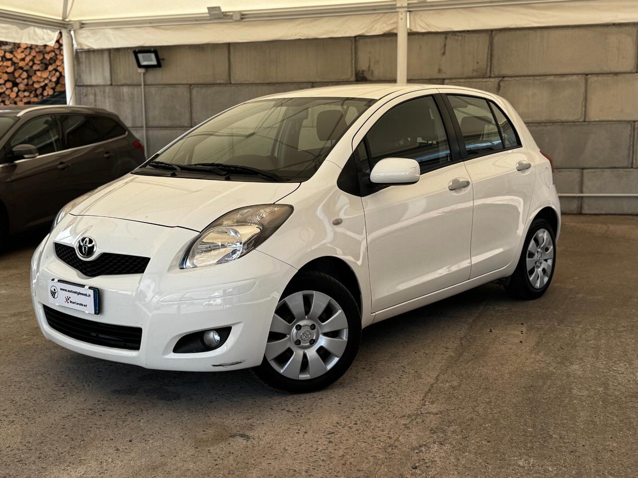 Toyota Yaris 1.0 5 porte Sol 69 Cv