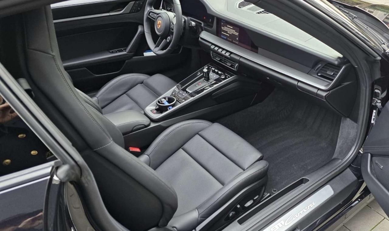 Porsche 911 Carrera Cabriolet