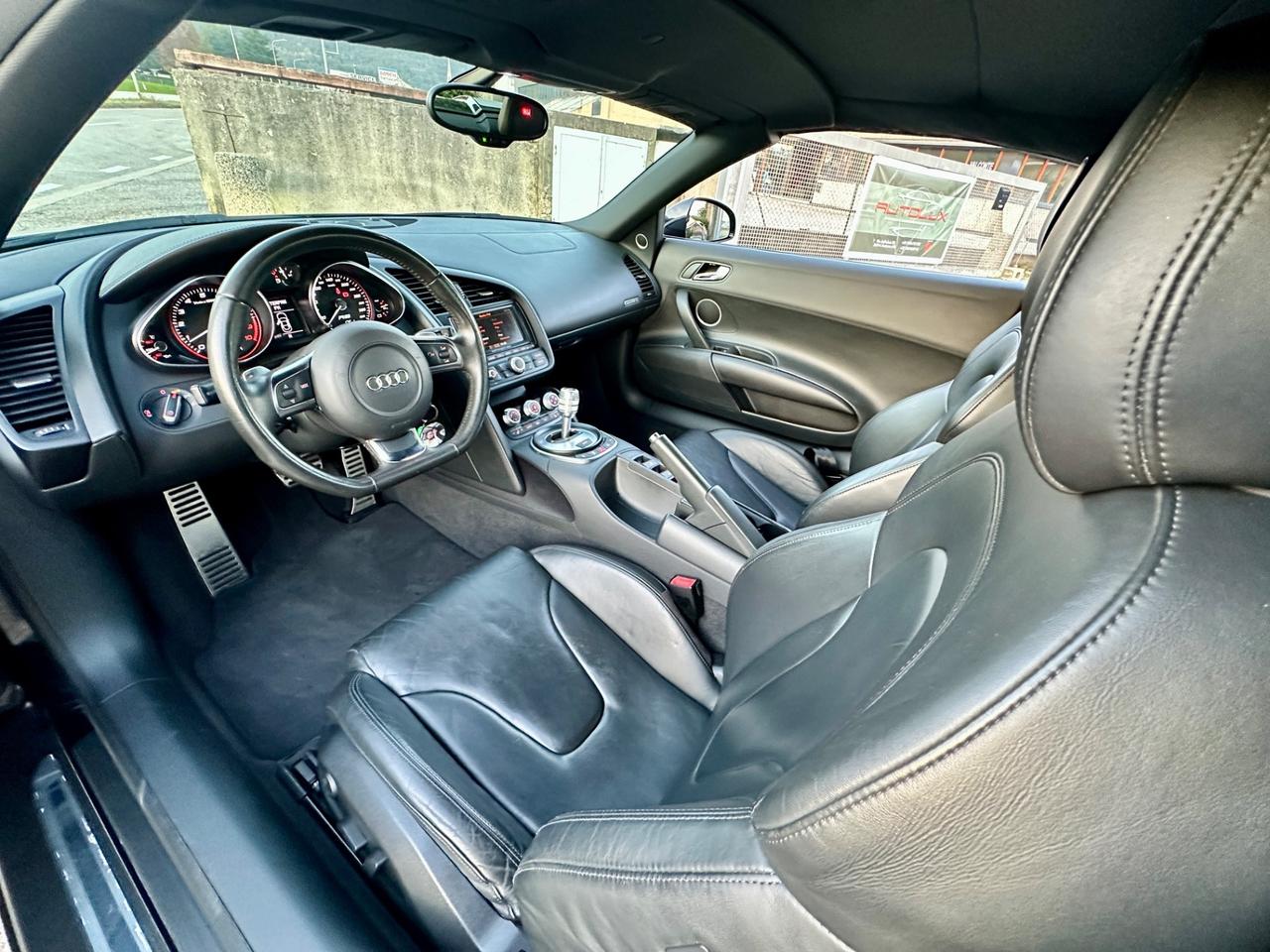 Audi R8 Spyder 5.2 V10 FSI quattro R tronic