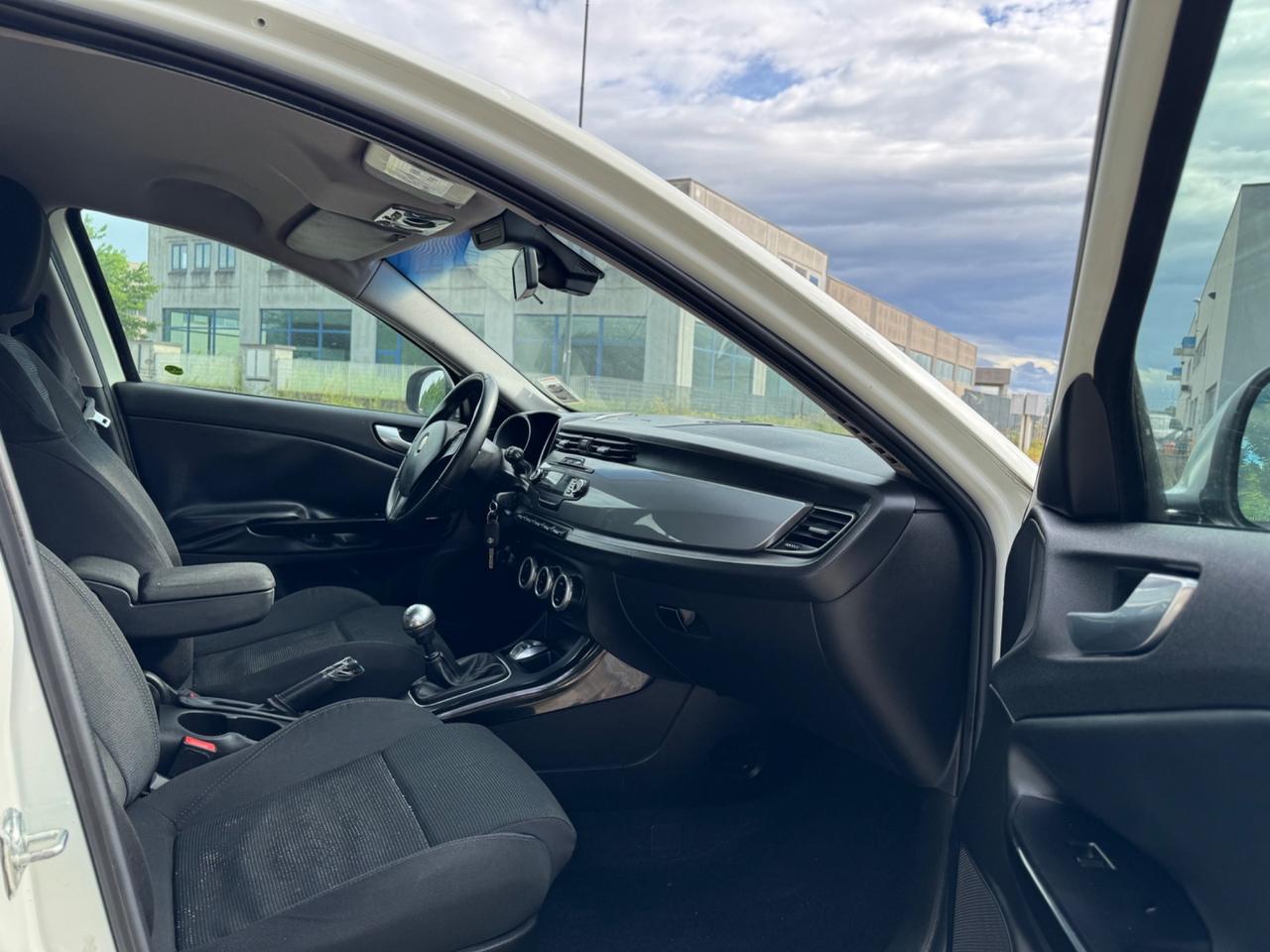 Alfa Romeo Giulietta 1.6 JTDm-2 105 CV Exclusive