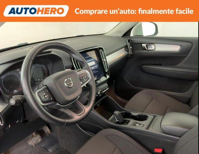 VOLVO XC40 B4 AWD Geartronic Momentum Pro
