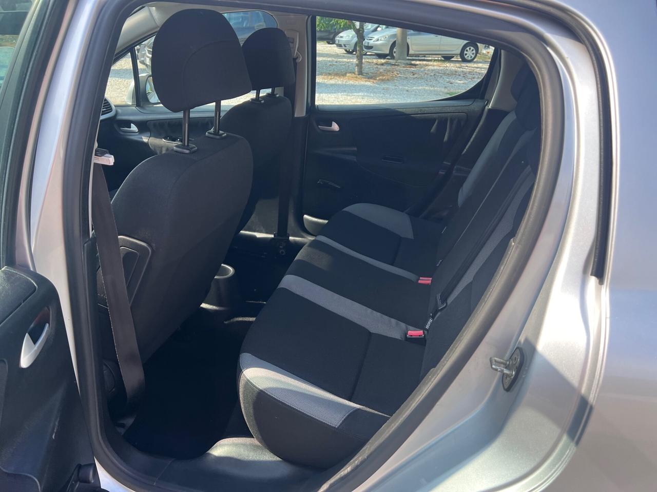 Peugeot 207 1.4 5p.