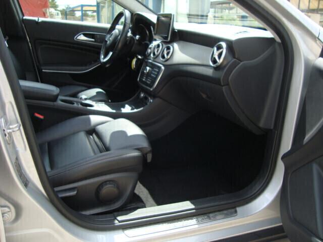 Mercedes-benz GLA 200d Automatic ''TETTO PANORAMICO''