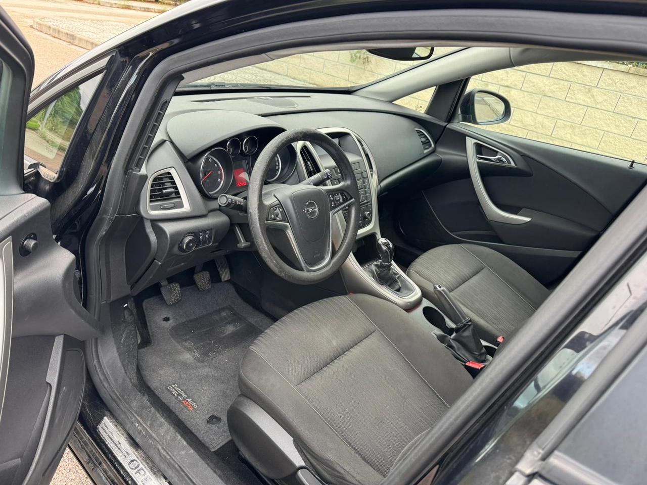 Opel Astra 1.4 16V Twinport 5 porte Enjoy