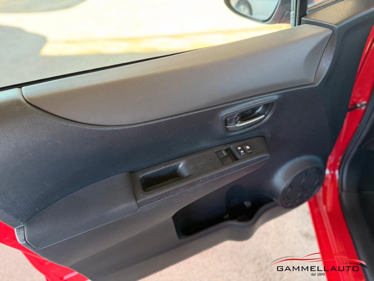 Toyota Yaris 1.0 Lounge 69cv