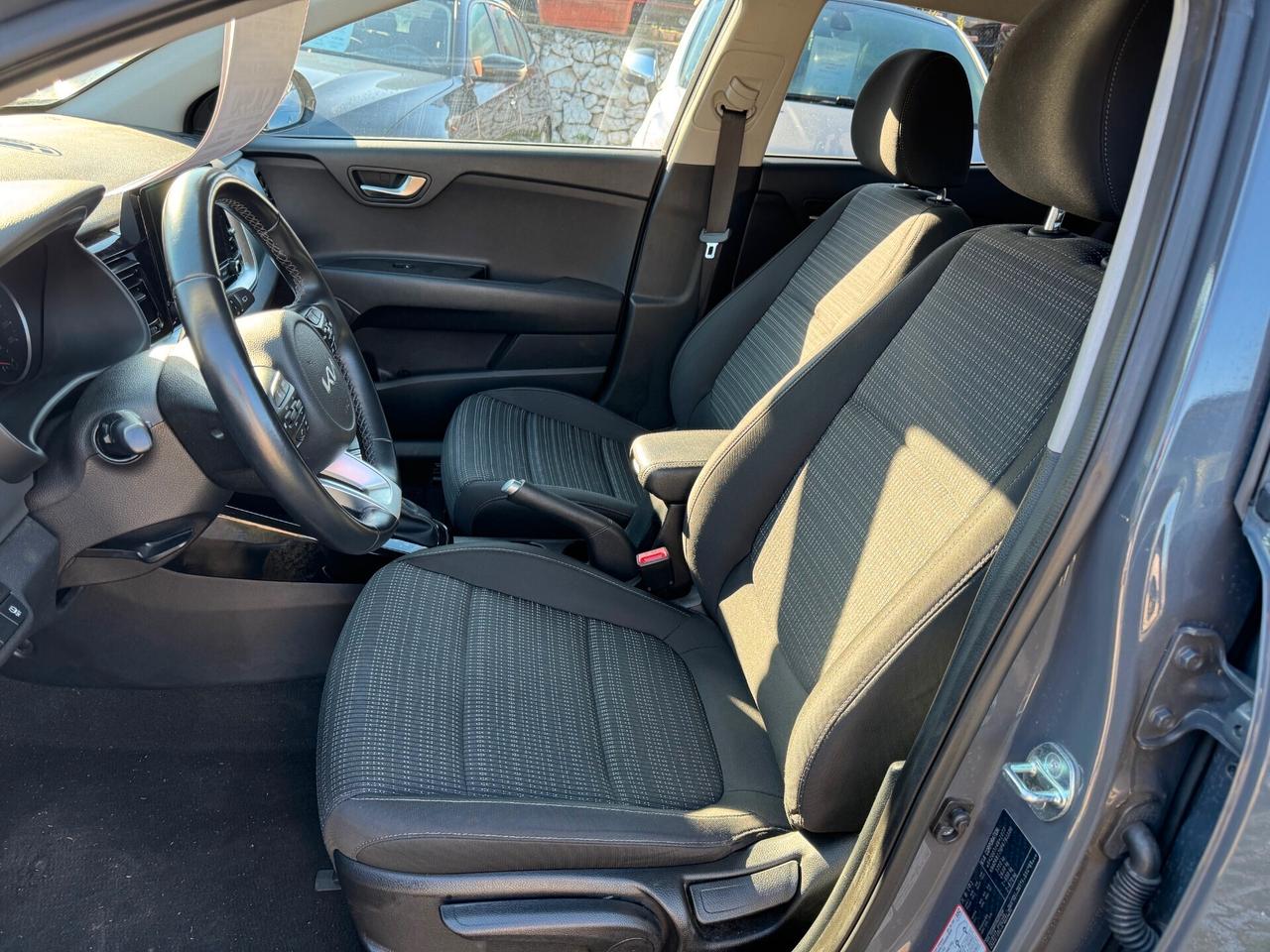 Kia Stonic 1.0cc T-GDi 120cv MHEV DCT Style