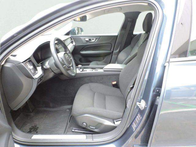 VOLVO V60 B4 (D) MOMENTUM BUSINESS AUTOMATICA