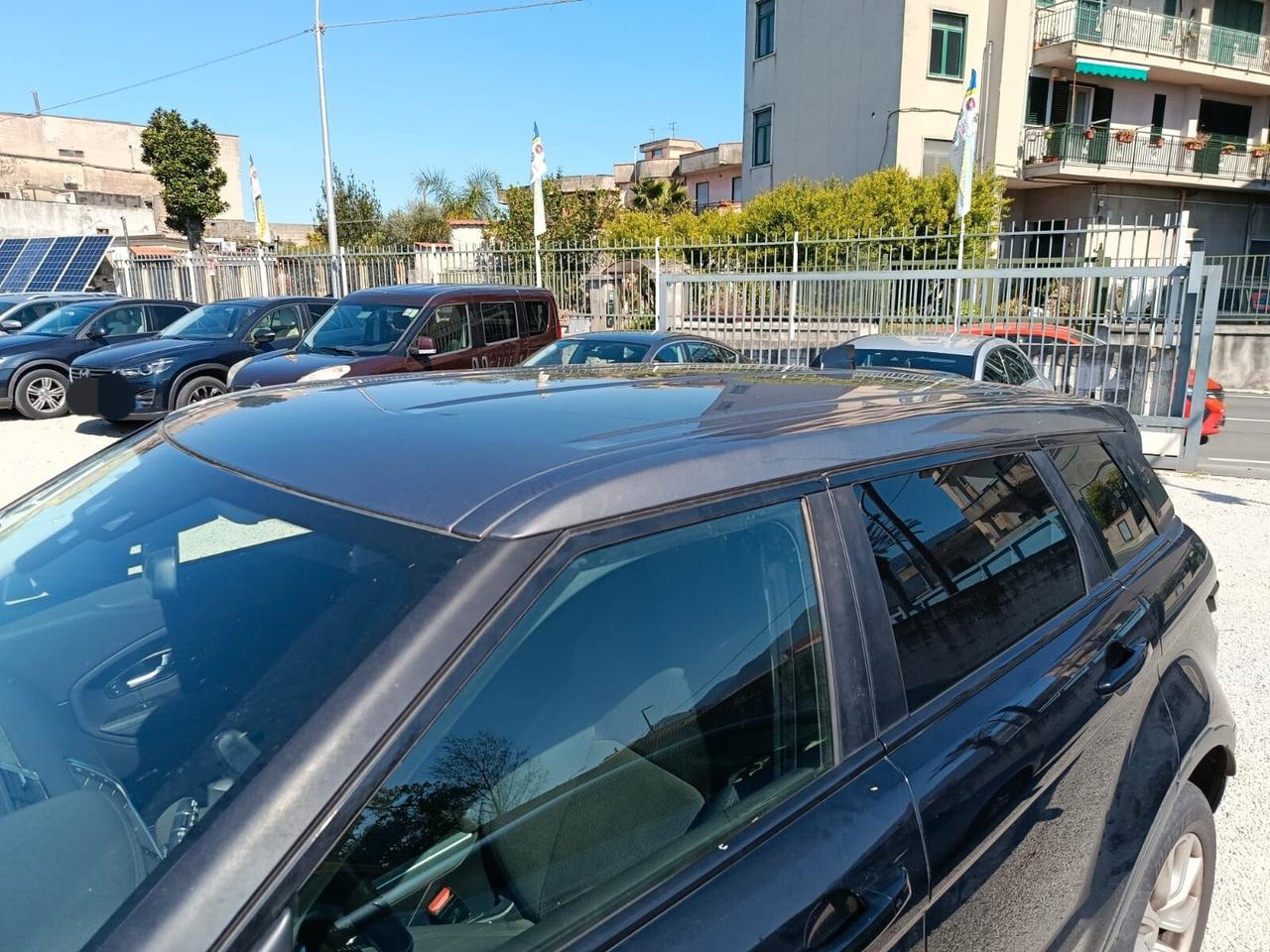 Land Rover Range Evoque 2.0 eD4 5p. SE Dynamic