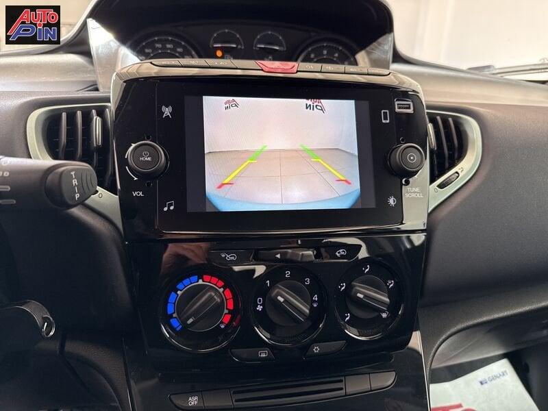 Lancia Ypsilon Ypsilon 1.0 FireFly 5 porte S&S Hybrid Platino