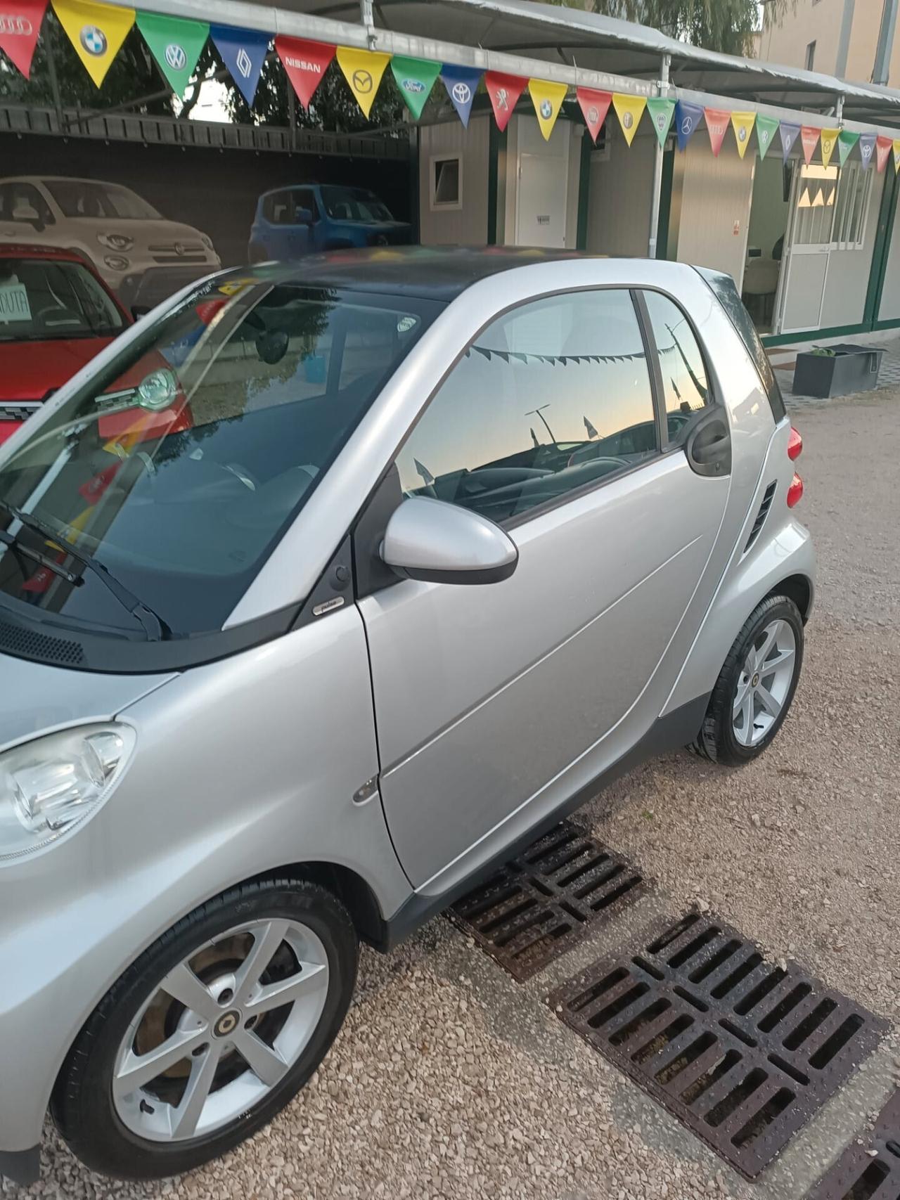 Smart ForTwo 1000 52 kW coupé pure