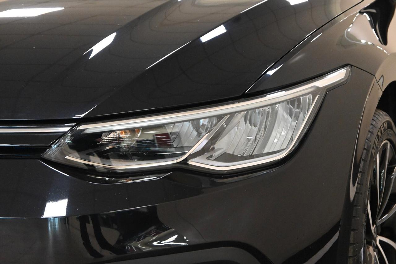 VOLKSWAGEN Golf 8ª serie Golf 1.0 eTSI EVO DSG...