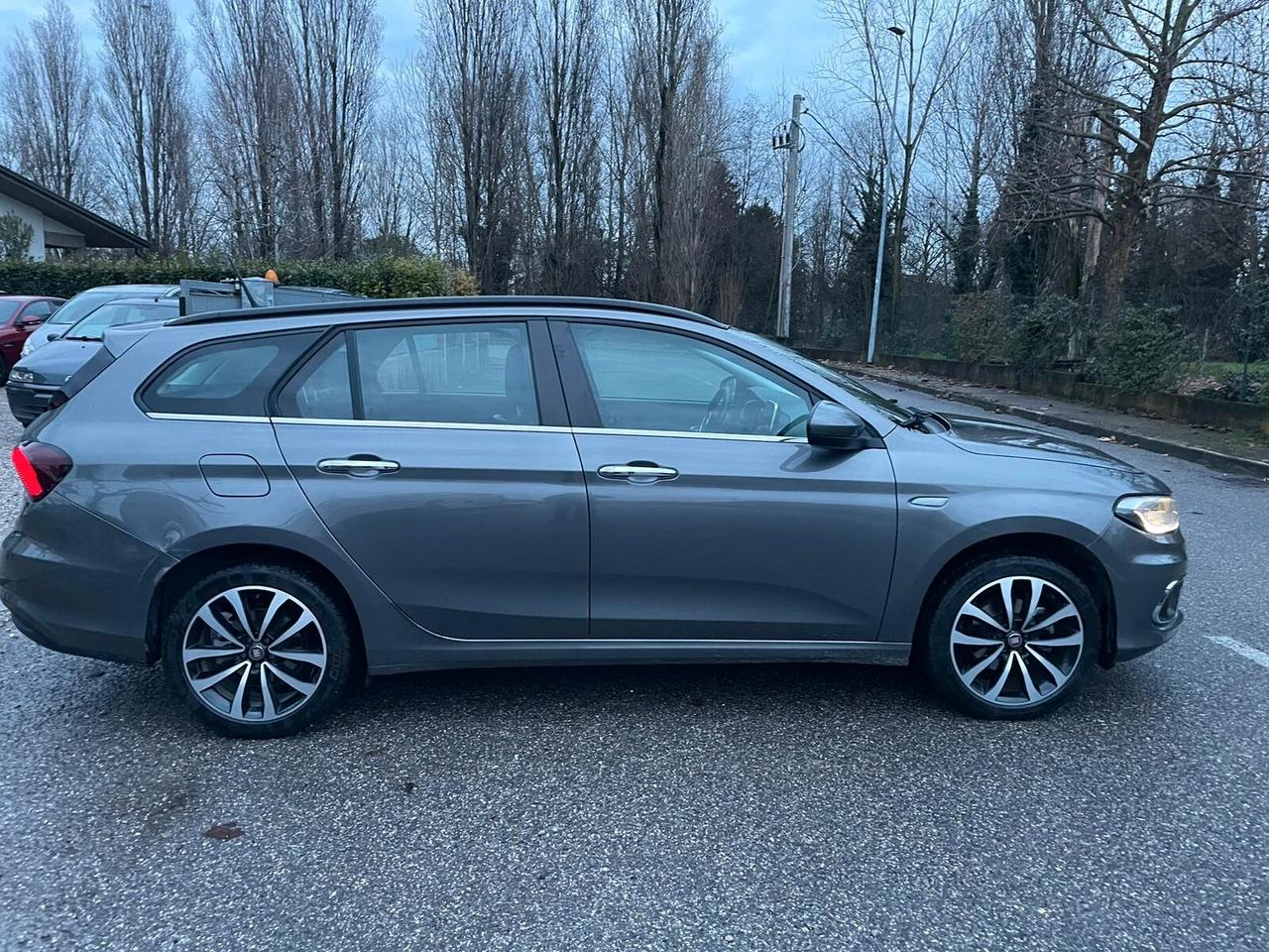 Fiat Tipo 1.6 Mjt S&S SW City design