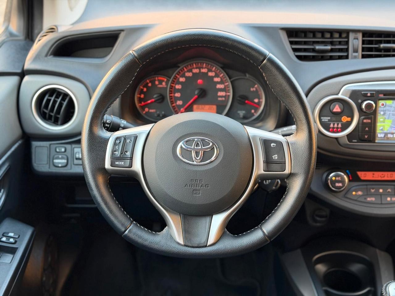 Toyota Yaris 1.4 D-4D 5 porte Lounge