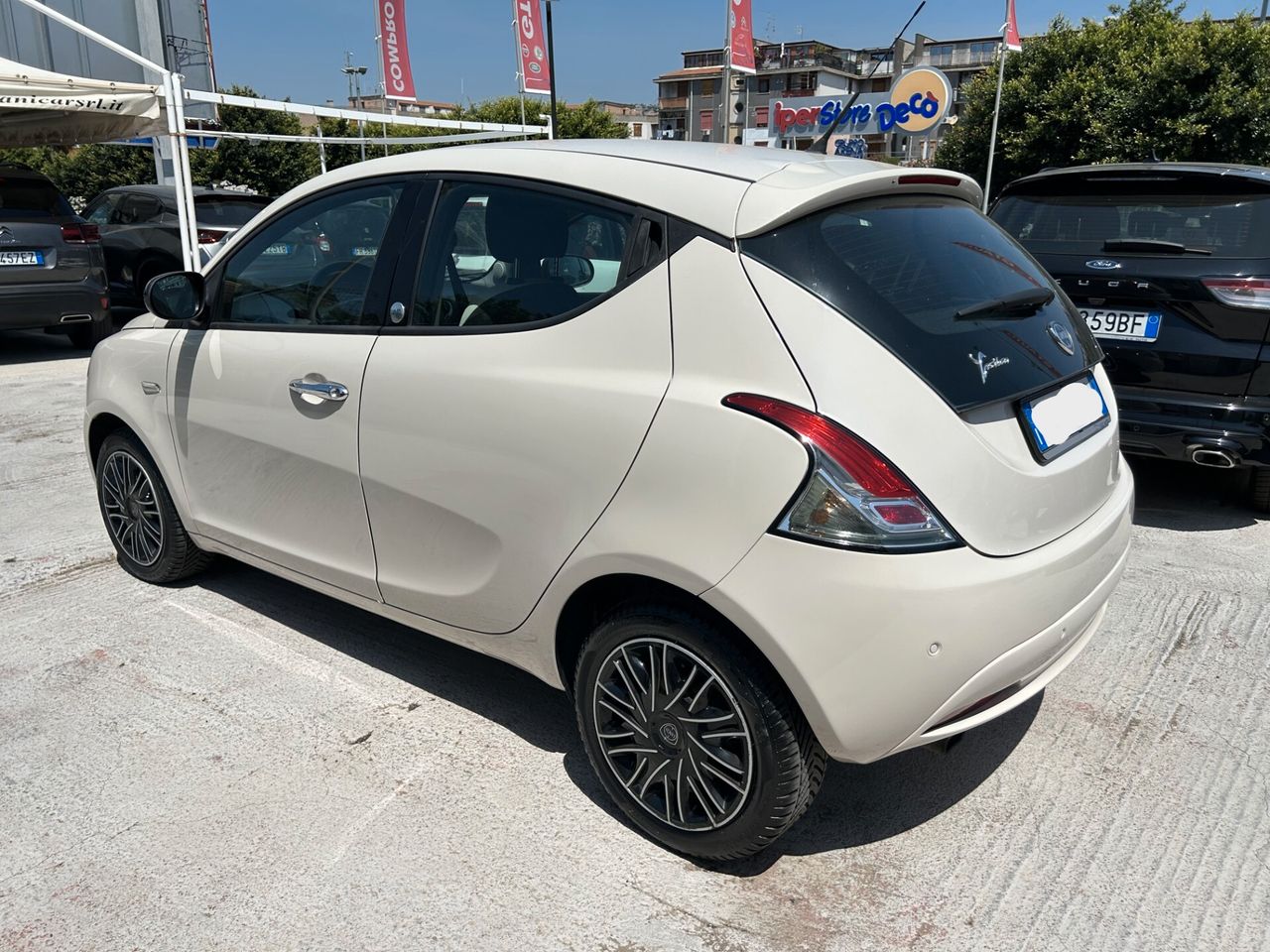 Lancia Ypsilon 2016 photo 4