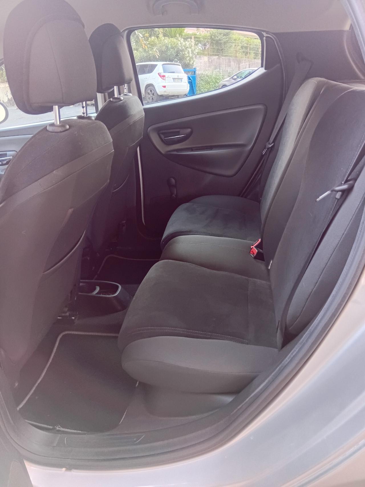 Lancia Ypsilon 1.3 MJT Diesel Blocksistem