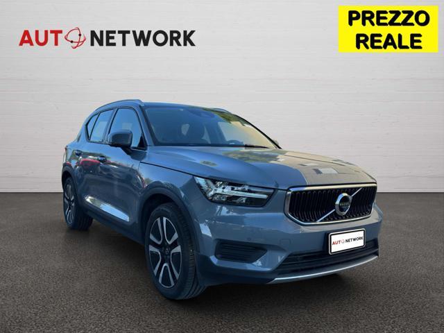 VOLVO XC40 B4 AWD Geartronic Momentum