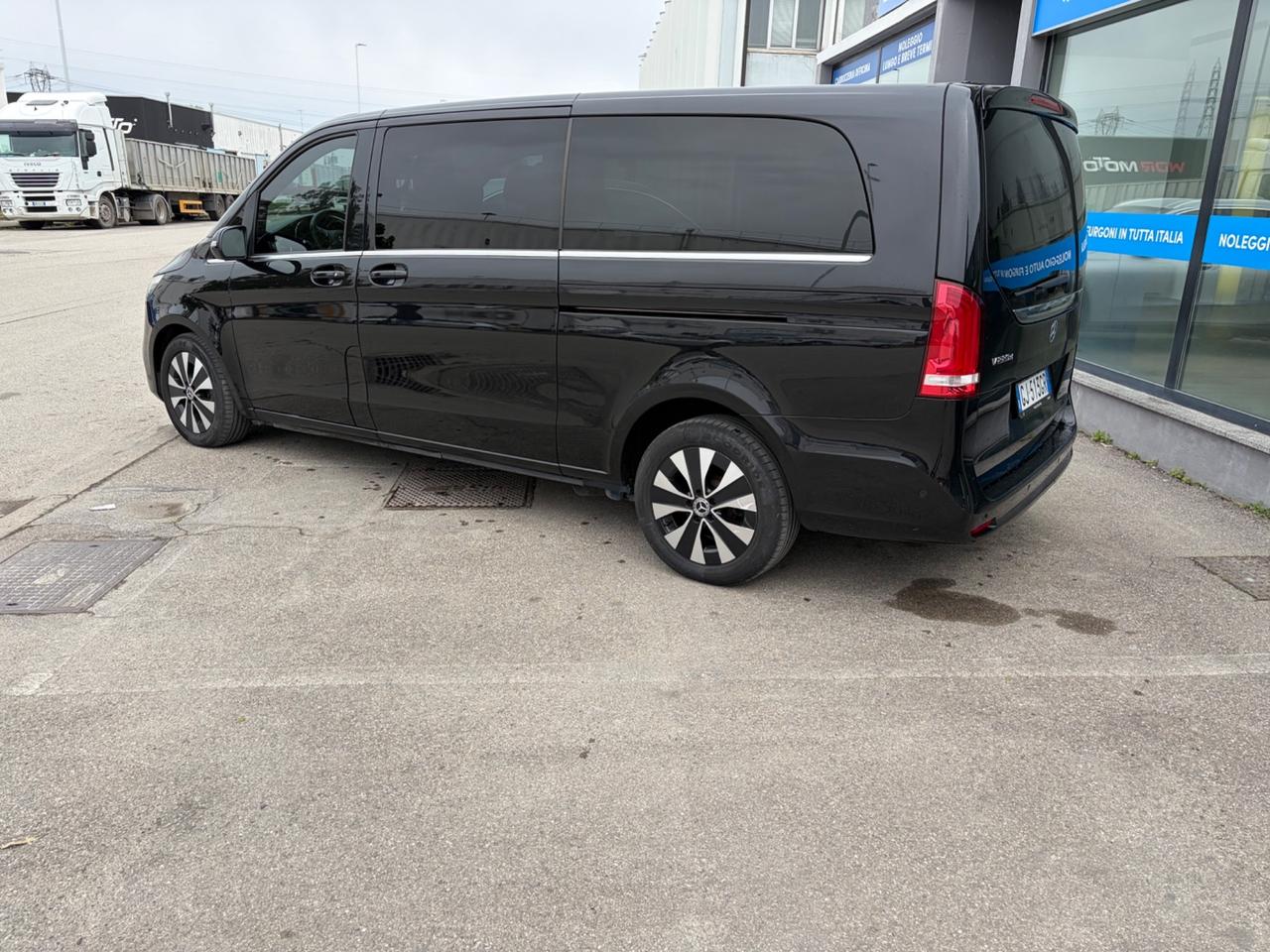 Mercedes-benz V 220 d Automatic 4Matic Premium Extralong