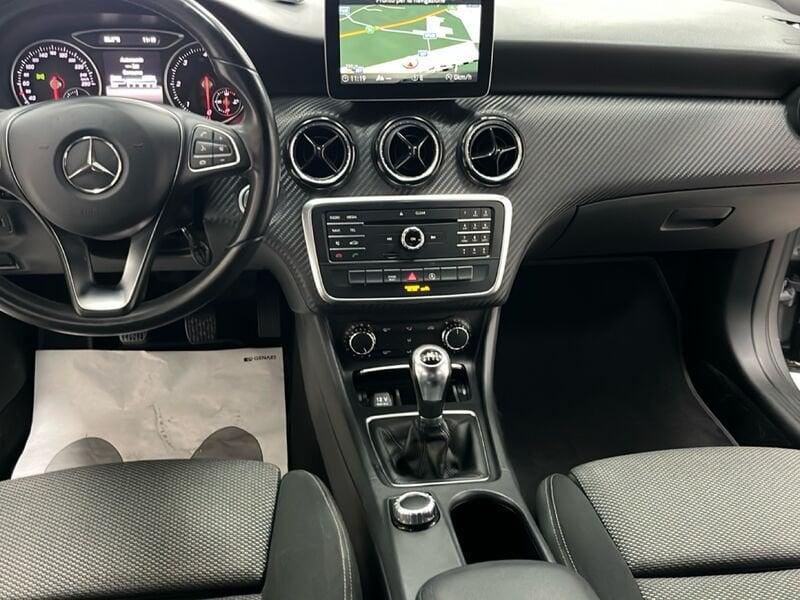 Mercedes-Benz GLA 180 d Business