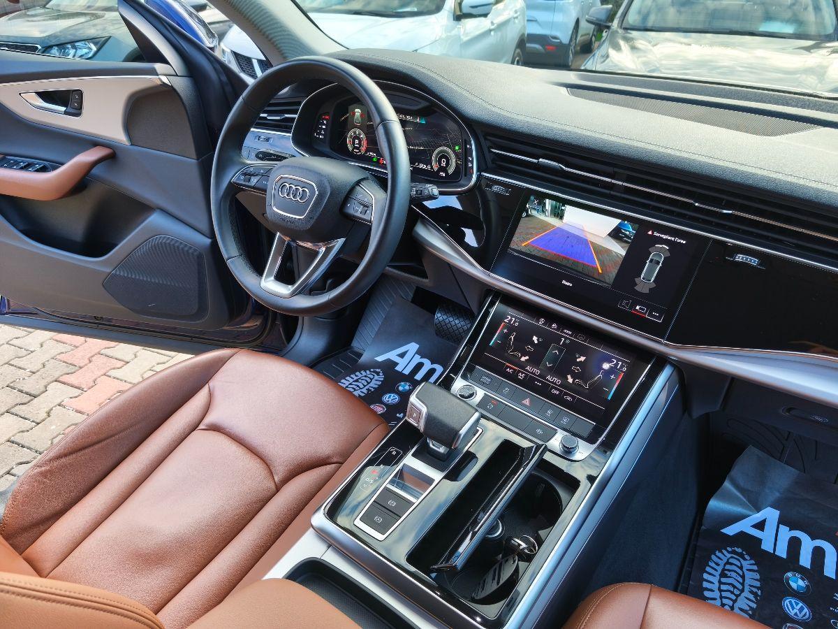 AUDI Q8 50 TDI 286 CV quattro S-LINE