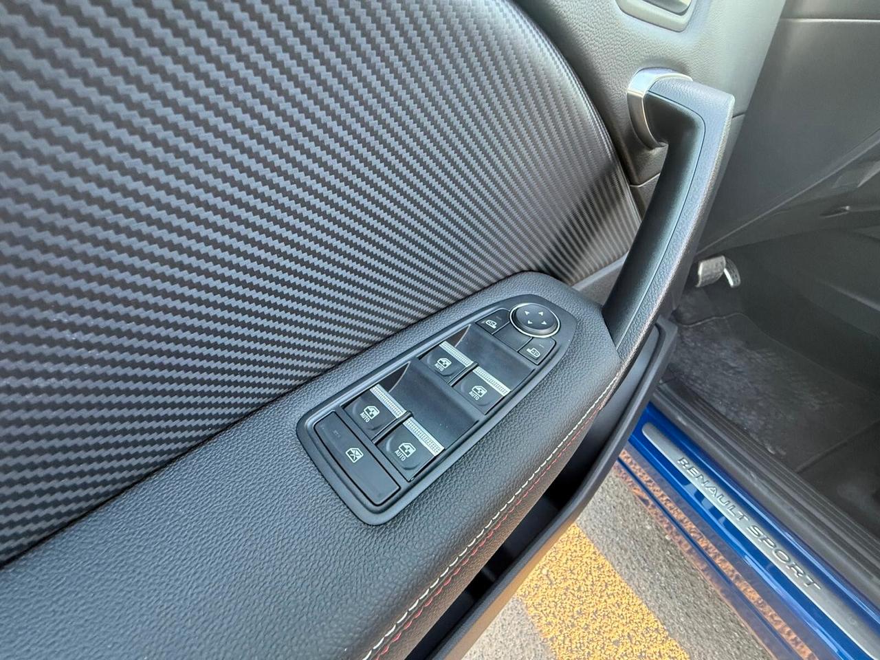 Renault Captur Full Hybrid E-Tech 145 CV RS Line