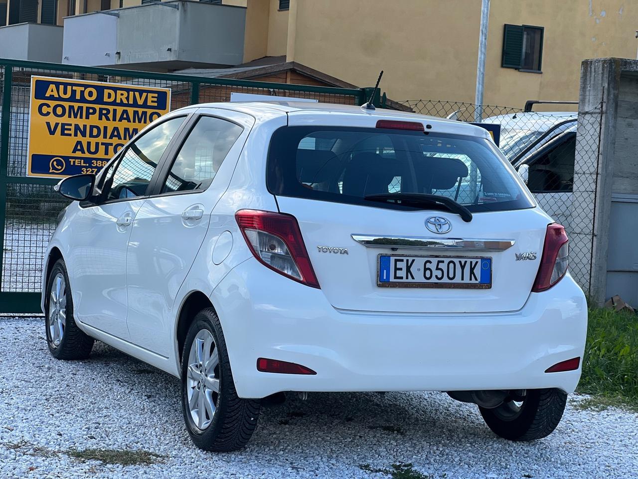 Toyota Yaris 1.0 5 porte Lounge