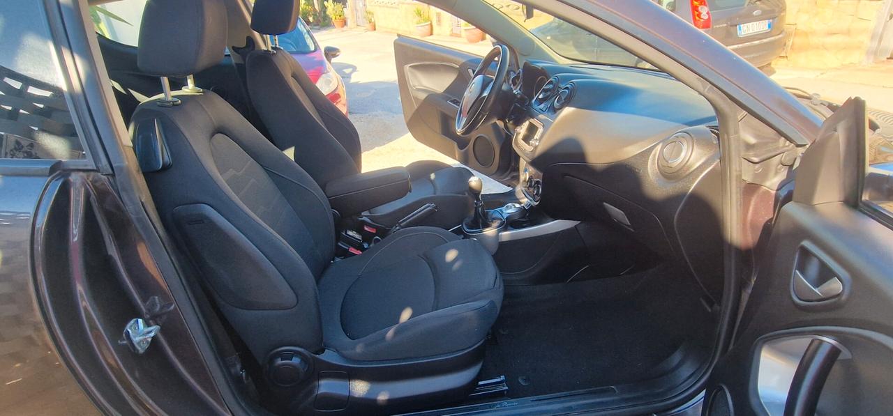 Alfa Romeo MiTo 1.4 T 120 CV GPL Distinctive