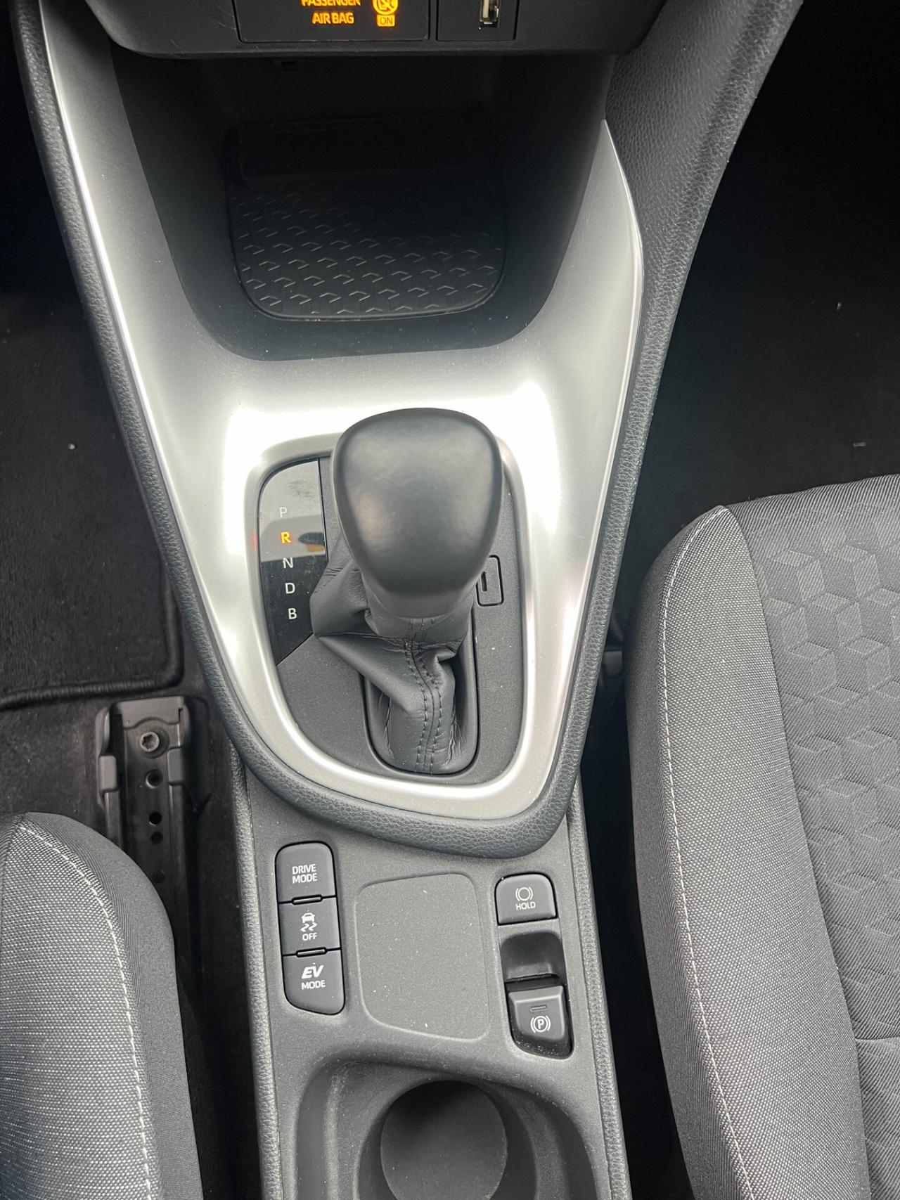 Toyota Yaris 1.5 Hybrid 5 porte Active