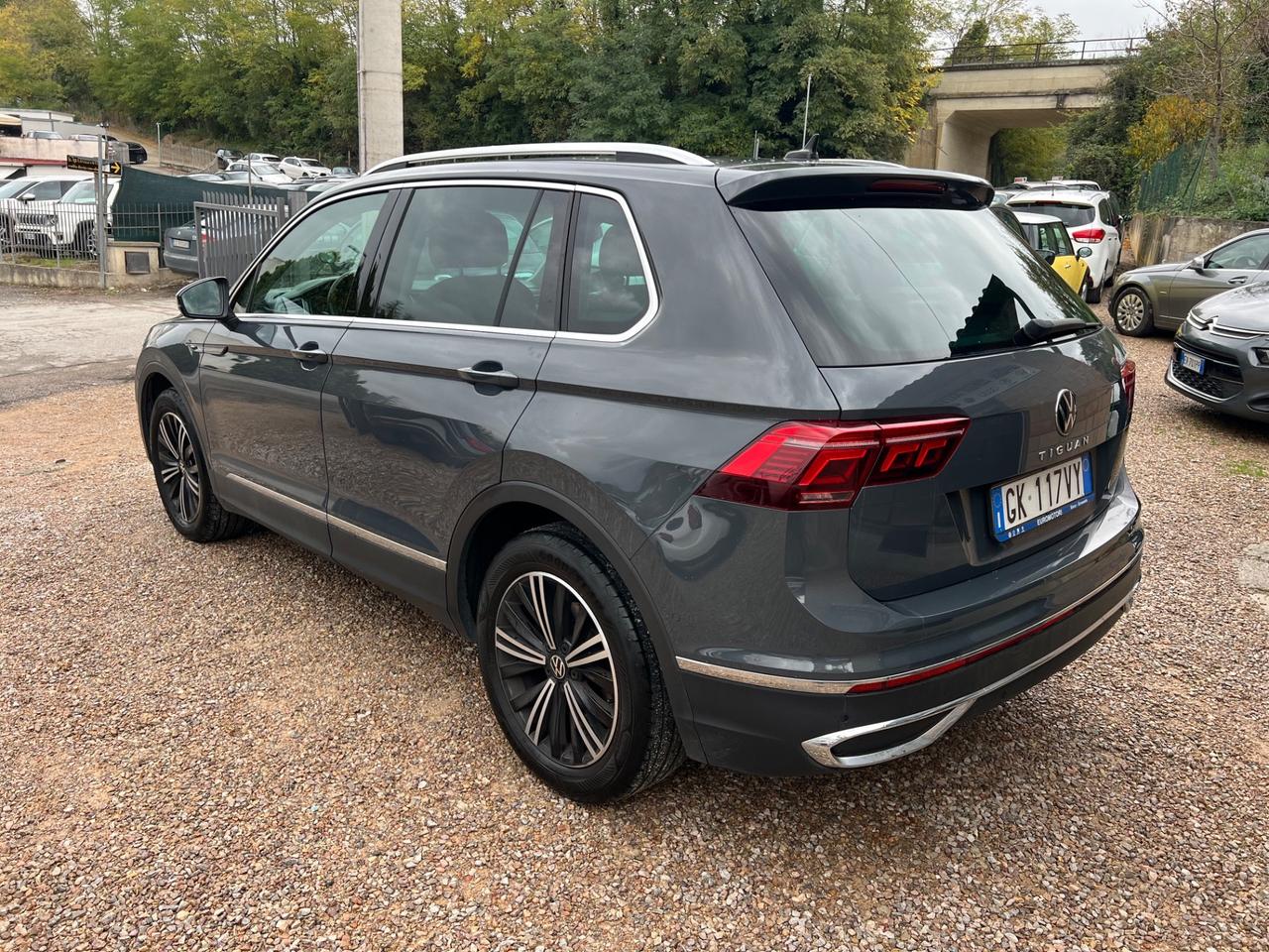 Volkswagen Tiguan 2.0 TDI 150 CV SCR DSG Elegance